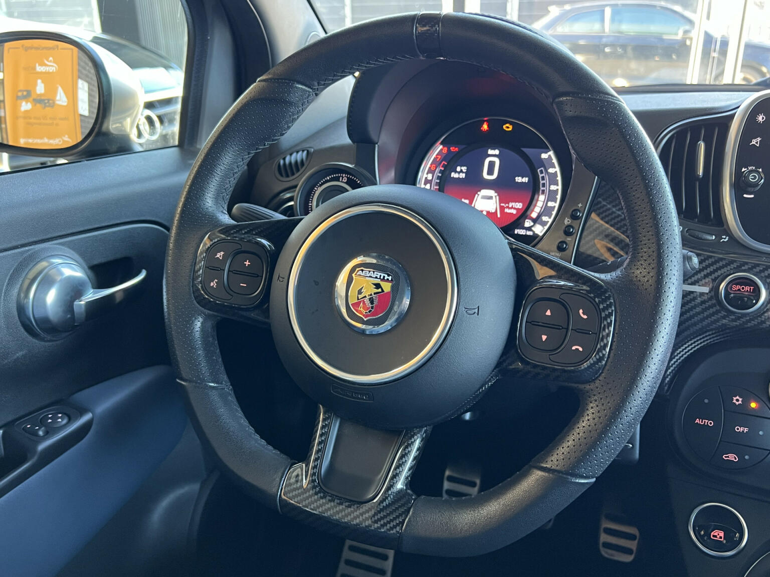 Abarth-695-47